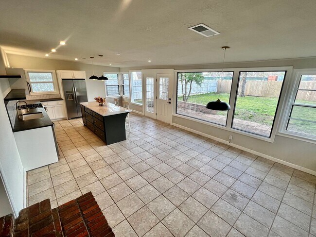 Foto del edificio - Brookside Charmer!