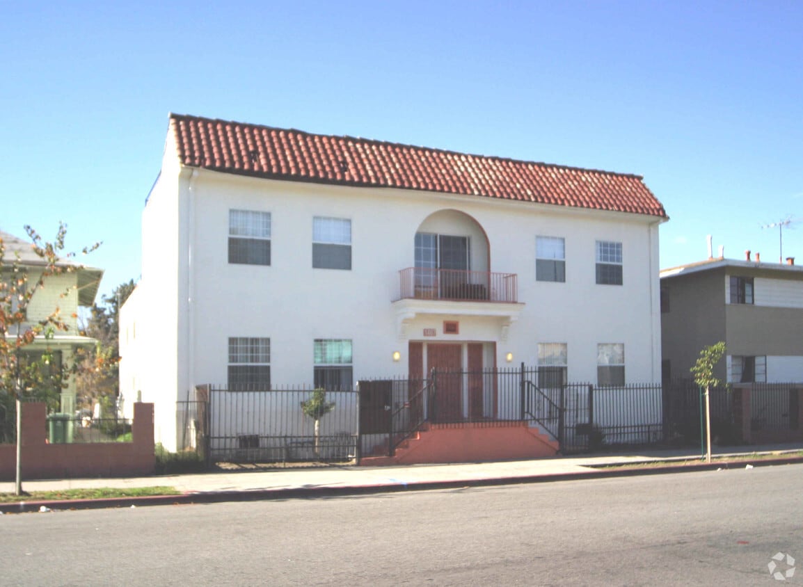 Building Photo - 1407 Magnolia Ave