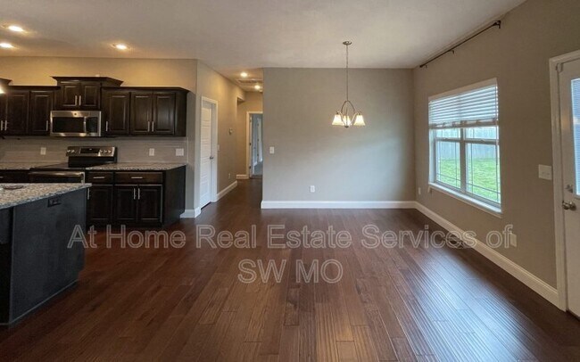 Foto del edificio - 1653 N Eagle Valley Ln