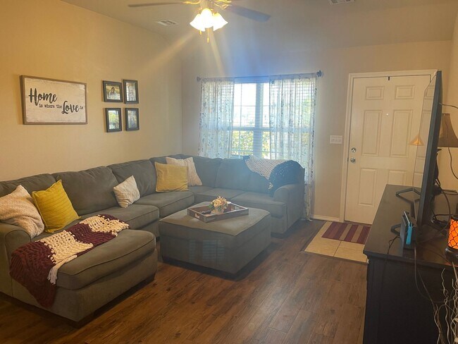 Foto del edificio - Bixby 3 bed 2 bath in quiet cul-da-sac!
