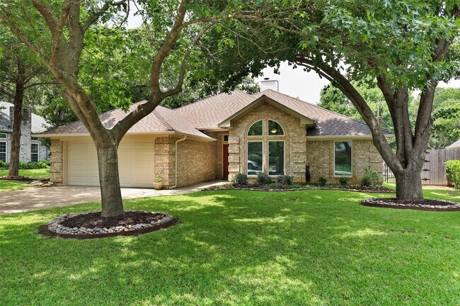 Building Photo - 3 bed, 2 bath home in Burleson
