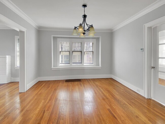 Foto del edificio - 1131 Benjamin Ave SE