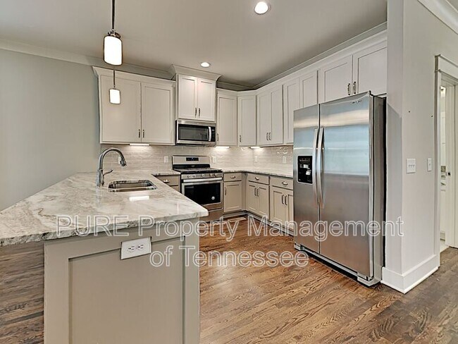 Foto del edificio - 2410 Alameda St