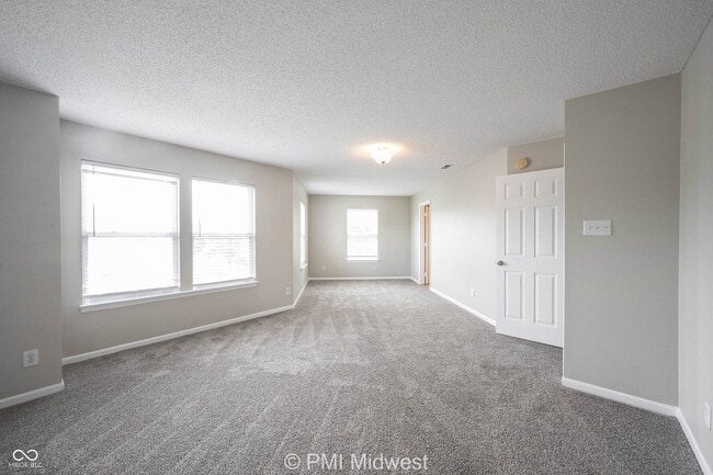 Building Photo - 7623 Hollow Reed Ct