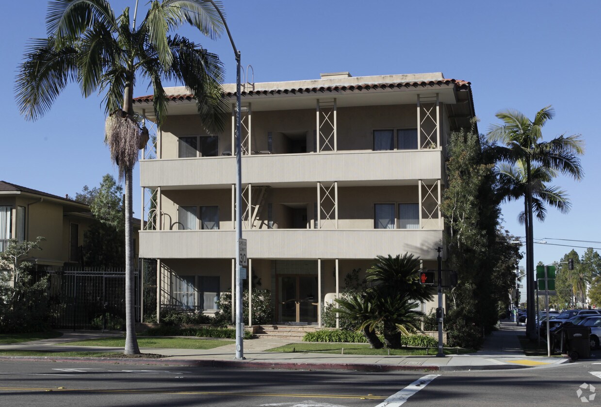 Foto del edificio - 3366 6th Ave