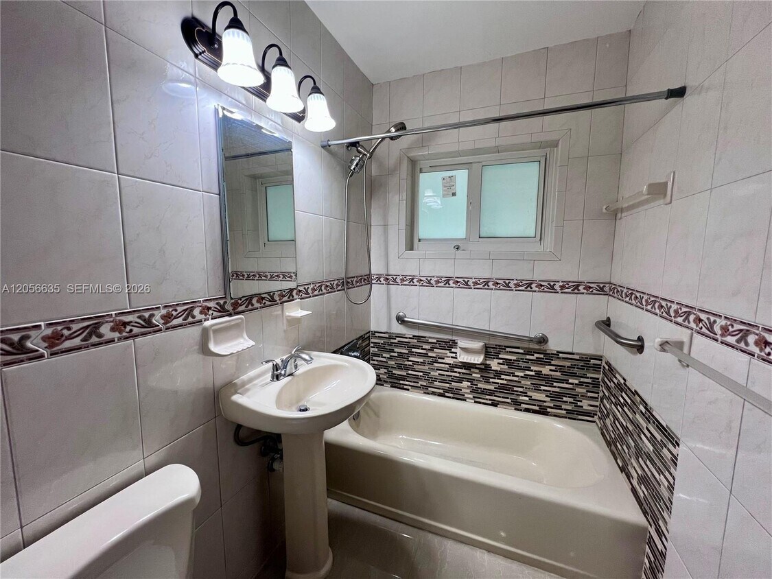 Foto del edificio - 6225 SW 26th St