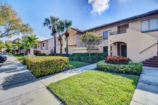 Building Photo - 15362 Strathearn Dr