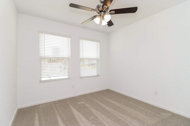 Foto del edificio - 7133 Landings Edge Rd