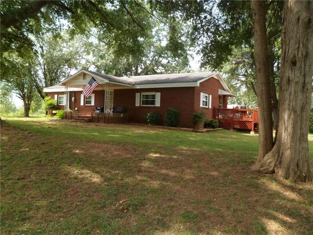 Primary Photo - 655 James Carver Rd