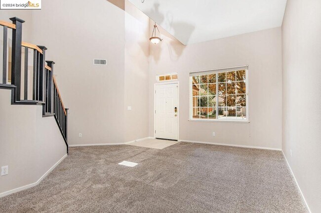 Building Photo - 1271 Hallmark Way