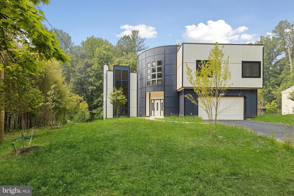 12027 Waples Mill Rd, Oakton, VA 22124 House Rental in Oakton, VA