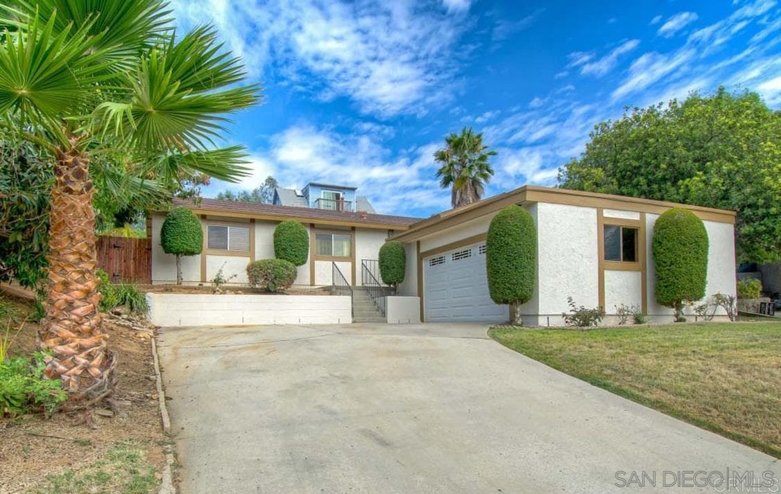 Primary Photo - 1473 Glen Avon Dr