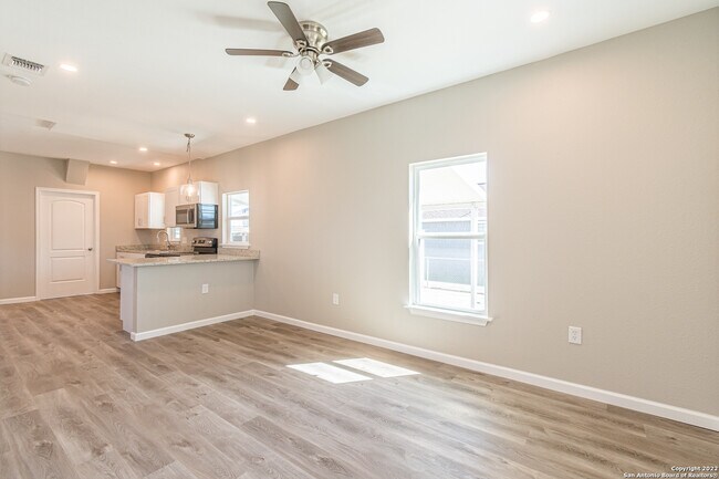 Foto del edificio - 307 W Lubbock St