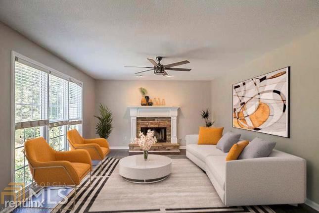 Foto del edificio - 5 br, 3 bath House - 117 Biltmore Lane
