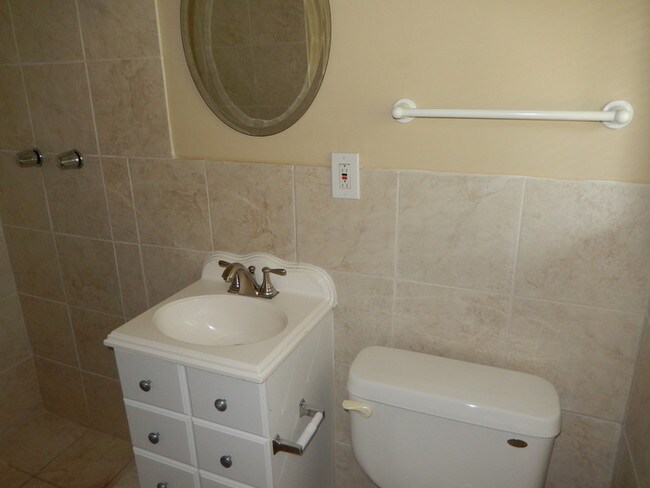 Building Photo - 4579 Sahara Dr SW