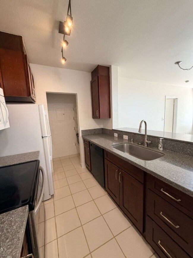 Foto del edificio - Streamside at Launani Valley 3 bedroom/2 bath with 2 parking
