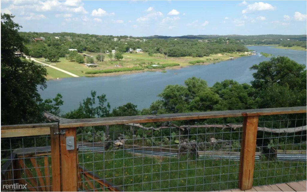 Foto principal - 3 br, 2 bath House - 709 Nomad Dr.