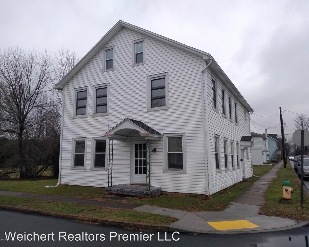 Primary Photo - 201 N Washington St