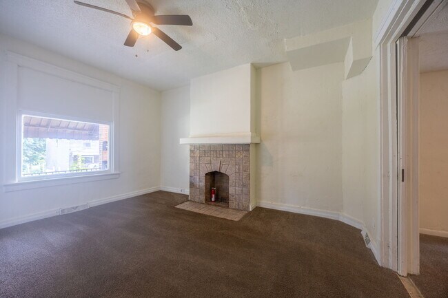 Foto del edificio - 508 E 9th Ave