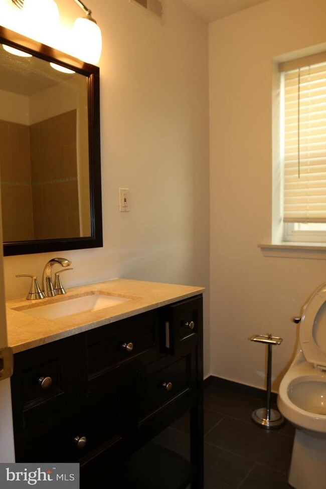 Foto del edificio - 1231 Buttonwood St