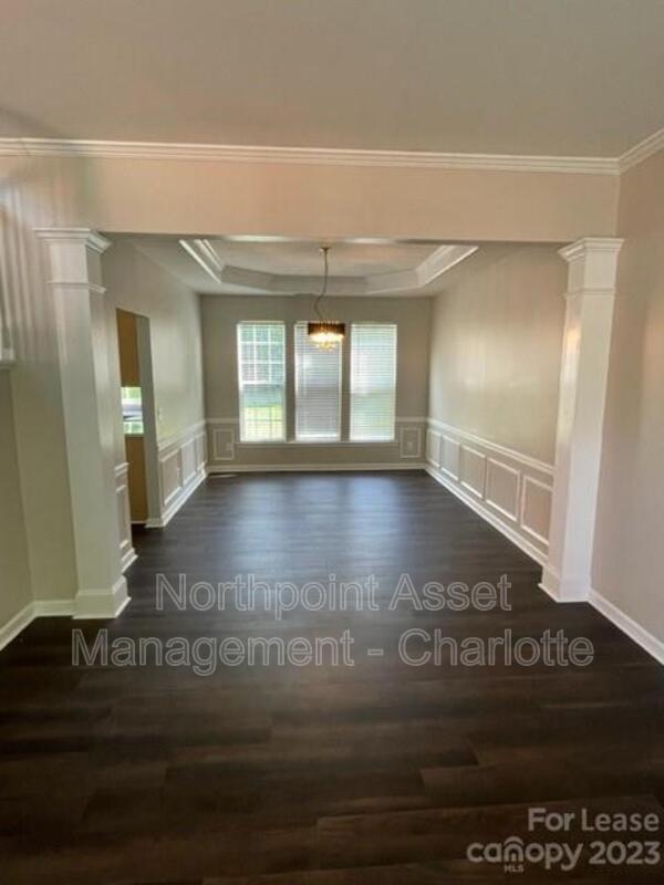 Building Photo - 2010 Arbor Crest Ct
