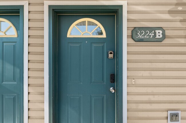 Foto del edificio - 3224 21st Ave W