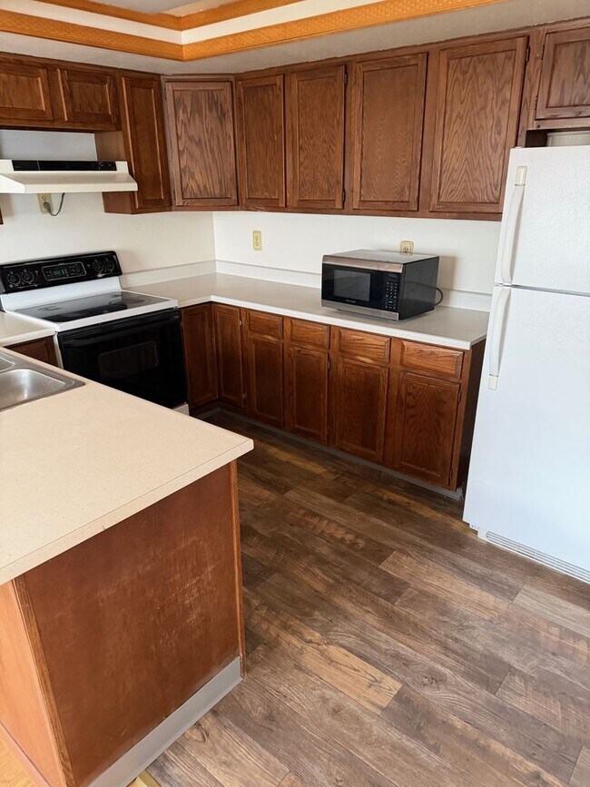 Foto del edificio - 2706 Powder Dr