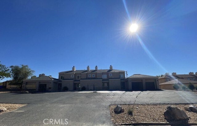 Foto principal - 20157 Carlisle Rd