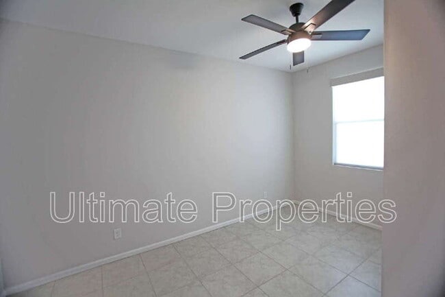 Foto del edificio - 18182 W Poston Dr