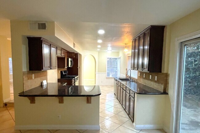 Building Photo - 12421 Mountain Trail Ct