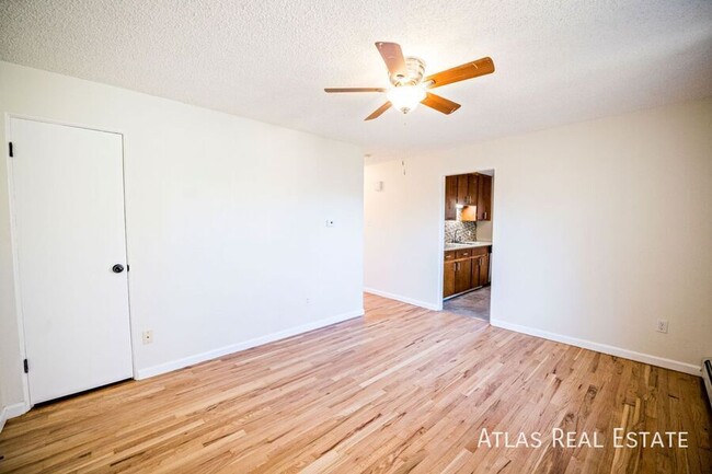 Building Photo - FULLY RENOVATED November 2024! Beautiful 2...