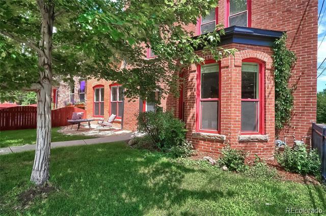 Primary Photo - 1717 E 22nd Ave