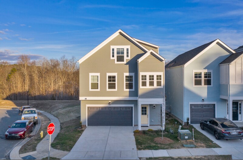 Primary Photo - 9038 Henry Thoreau Rd