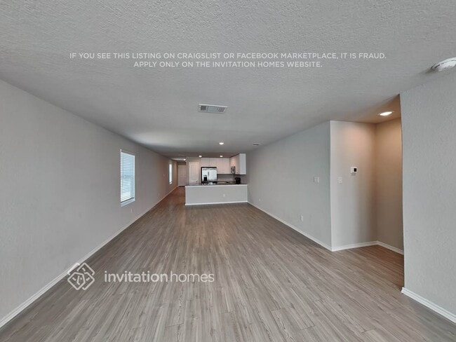 Building Photo - 144 Hollywood Dr