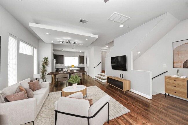 Building Photo - 310 Eado Park Cir