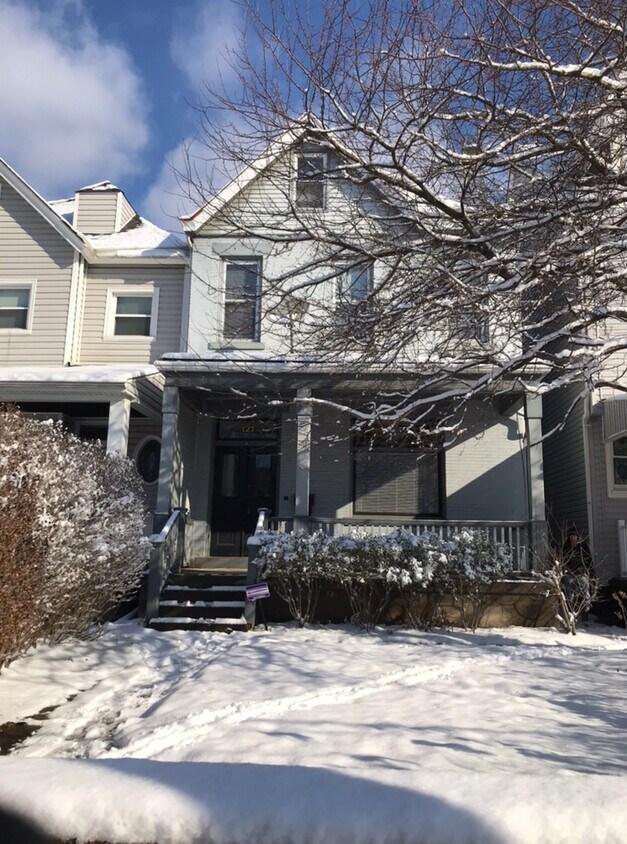 127 Freeport Rd Unit Second Floor, Aspinwall, PA 15215 Apartments in