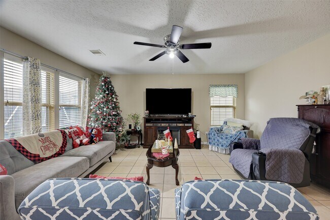 Foto del edificio - 6710 Lindale Springs Ln