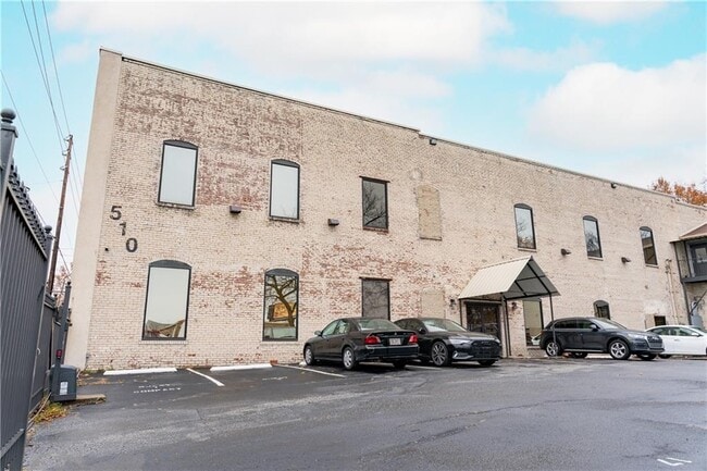 Building Photo - 510 Whitehall St SW