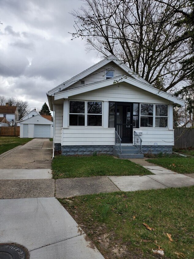 Primary Photo - Welcome to this charming 3-bedroom, 1-bath...