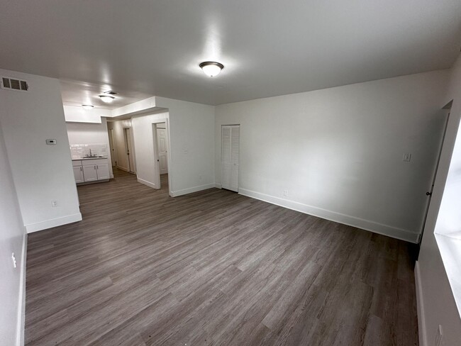 Building Photo - 4149 East Lexington Avenue