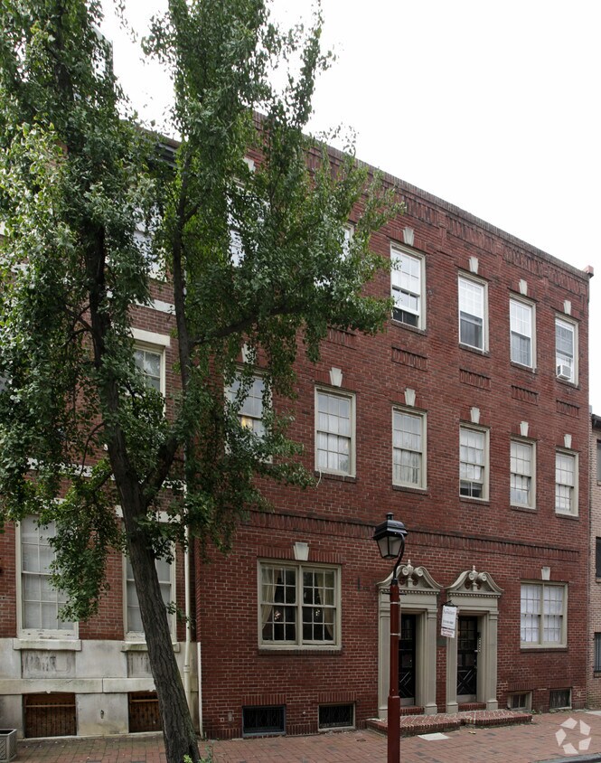 Building Photo - 532 Pine St