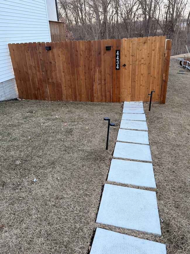 Building Photo - 4434 Honey Bee Rdg