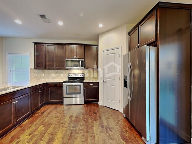 Foto del edificio - 232 Lanier Pl