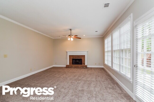 Building Photo - 1052 Laurel Valley Dr SW