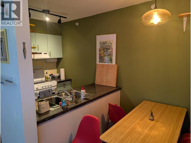 Photo du bâtiment - 33 N Templeton Dr