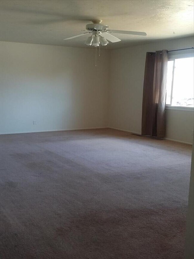 Foto del edificio - 2 Bedroom Ranch Home