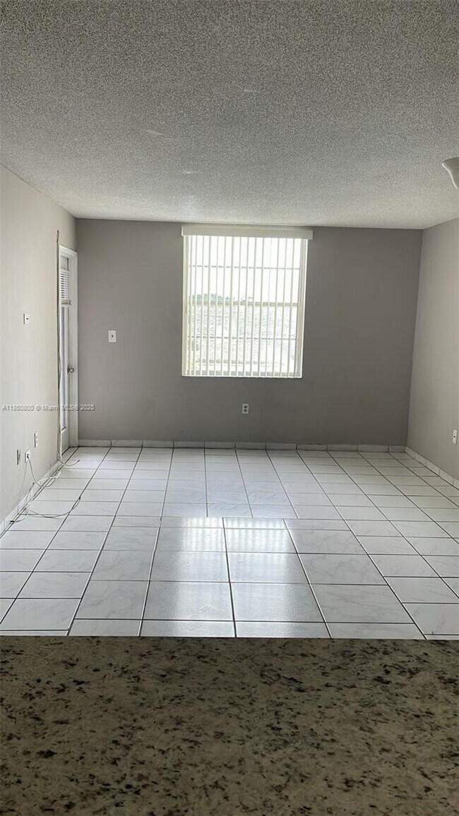 Foto del edificio - 5775 W 20th Ave