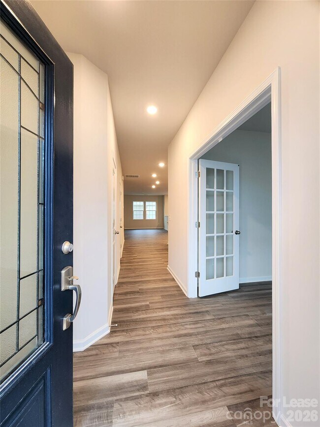 Building Photo - 12736 Wandering Brook Dr