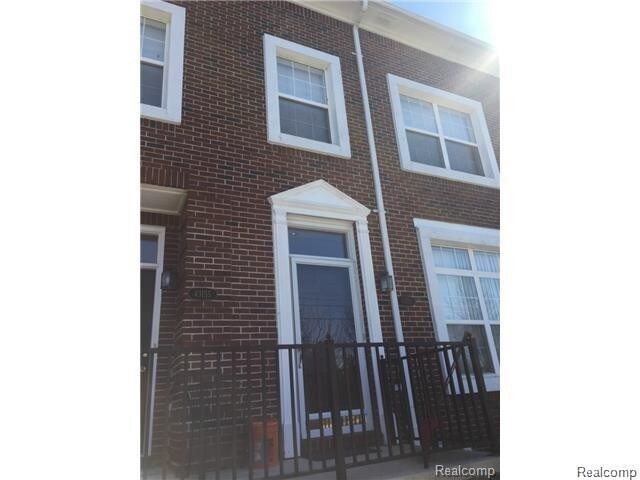 Foto del edificio - 43151 Strand Dr