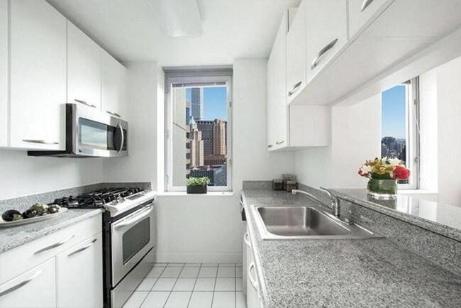 Building Photo - 280-151 Park Ave